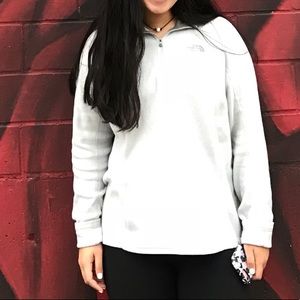 North face pull over